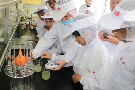 食品安全周 东南网小记者化身食品安检员实验