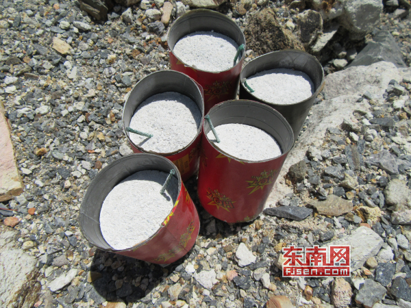 莆田仙游警方成功销毁5枚鱼雷 3人被拘留