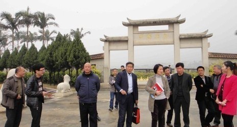 省社科联副主席来仙游调研 参观蔡襄陵园等地