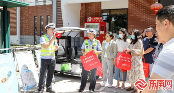 莆田荔城区拱辰街道开展道路交通安全巡回宣讲活动