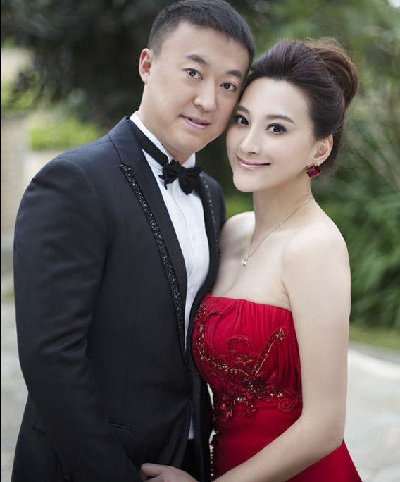 李广均第二任老婆图片