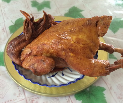 王鸡肉特色卤鸡